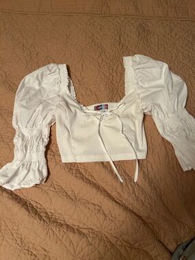 Urban Outfitters White Puff-Sleeve Tie-Front Crop Top